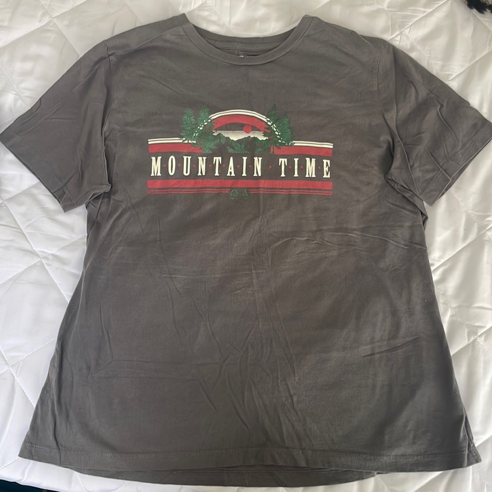 The Parks Apparel grey women’s T-shirt